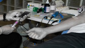 Buca’daki Hastanelerden Türk Kızılayına Güçlü Destek…
